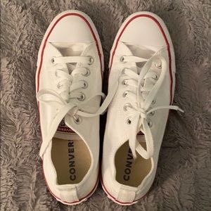 lowtop Converse size womens 7.5